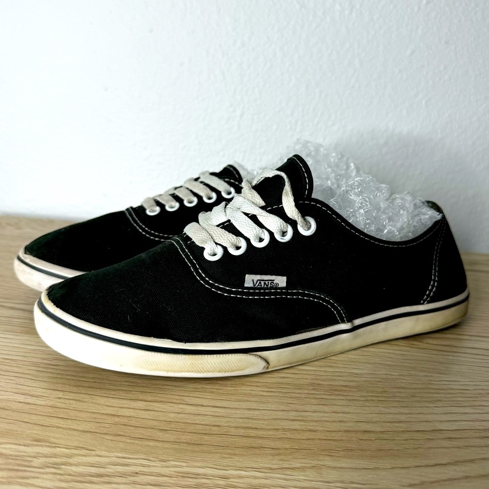VANS Black & White Canvas‎ Skate Sneakers Mens Size 6.5 Womens Size 8 - TB4R